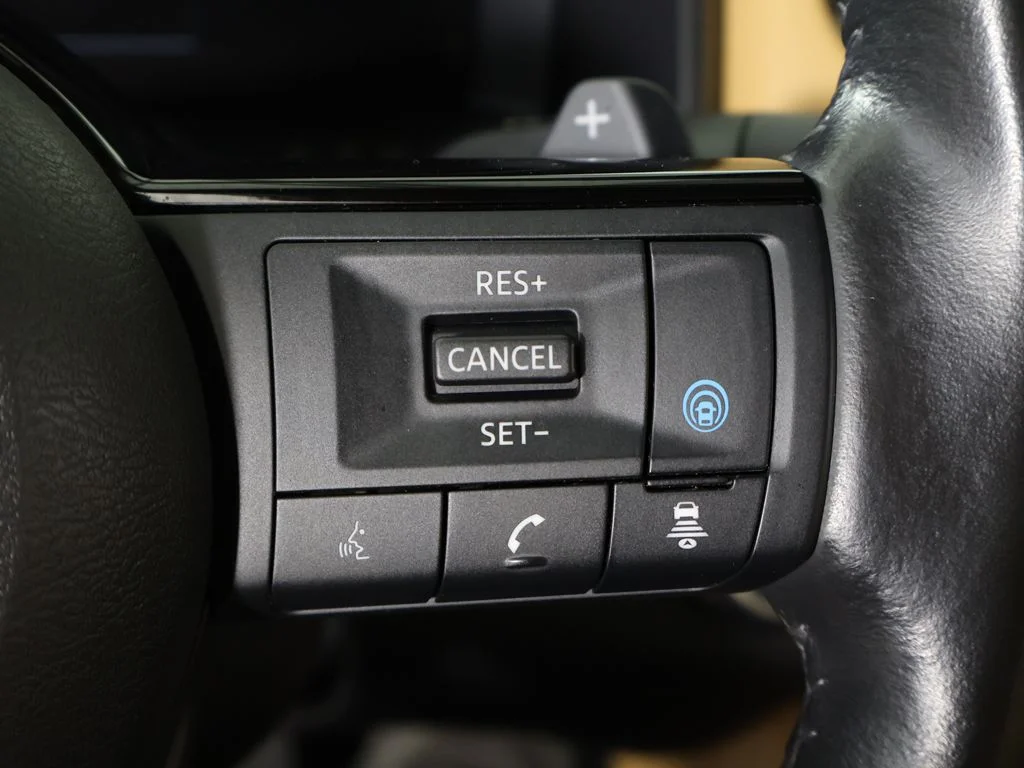 Used 2023  Nissan Platinum image 44