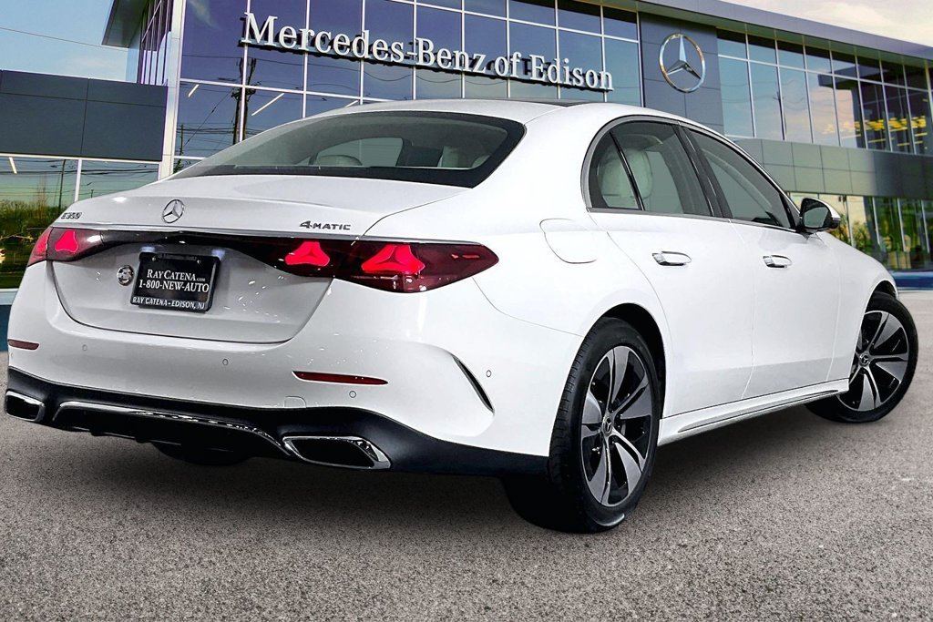 2026 Mercedes-Benz E-Class E350 - Photo 10
