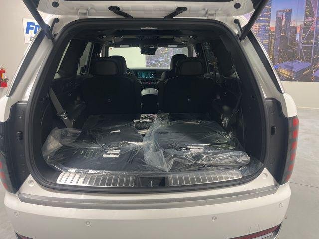 New 2026 White Hyundai Calligraphy FWD image 30