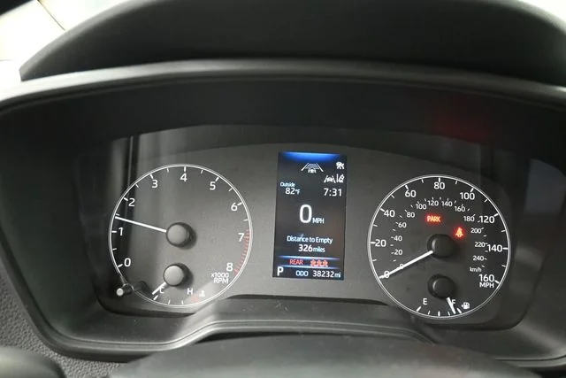 2025 Toyota Corolla LE - Photo 20