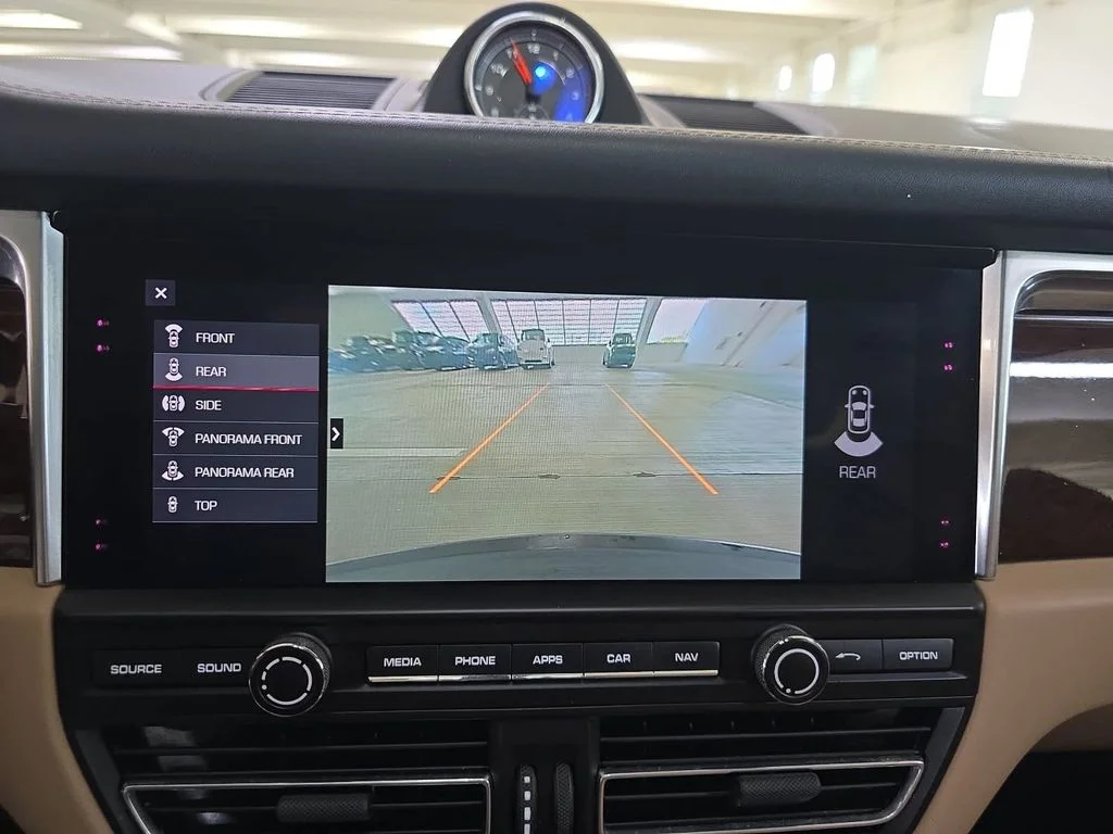 2021 Porsche Macan S - Photo 15