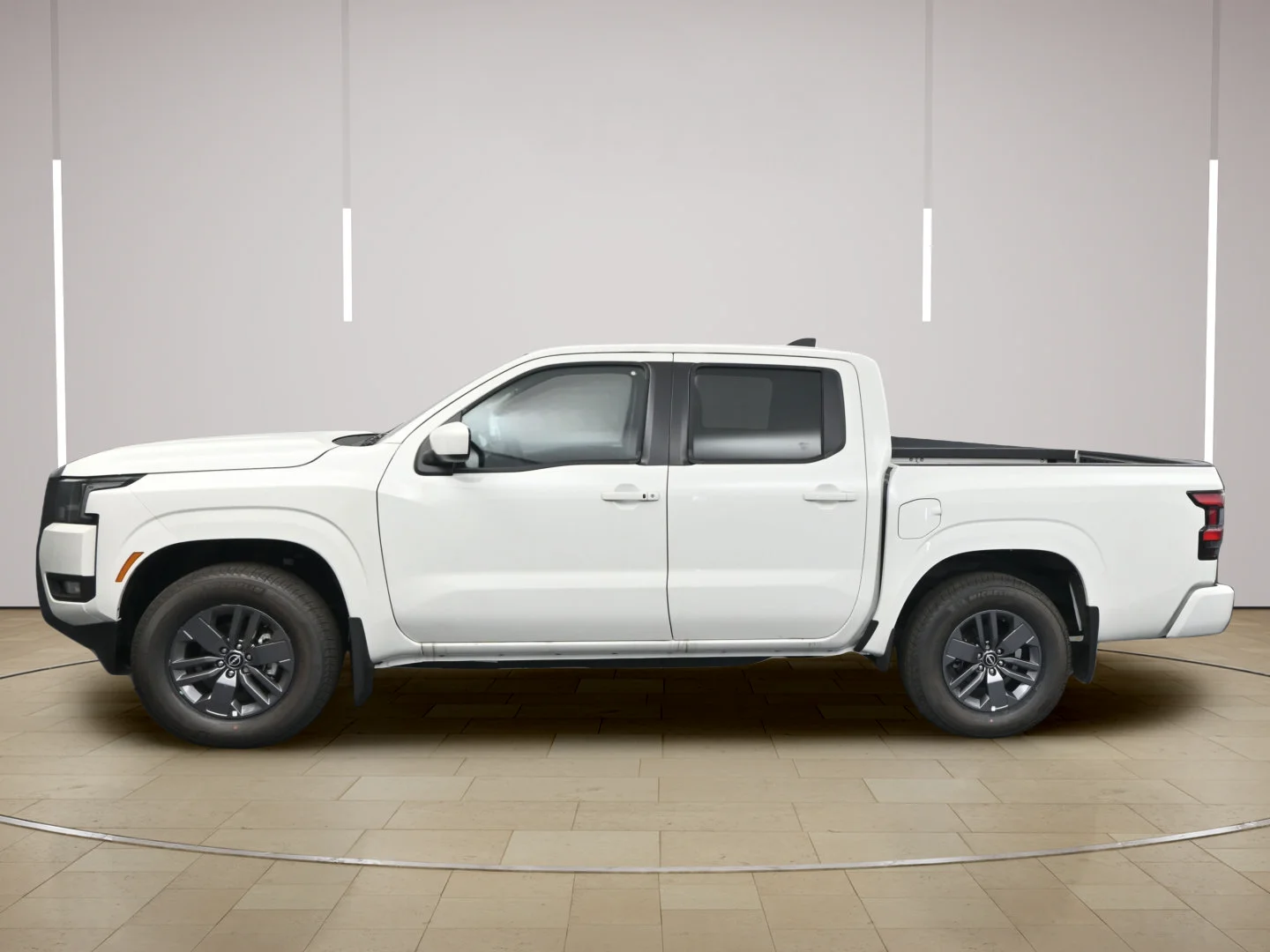 Certified Used 2025 Glacier White Nissan SV image 4