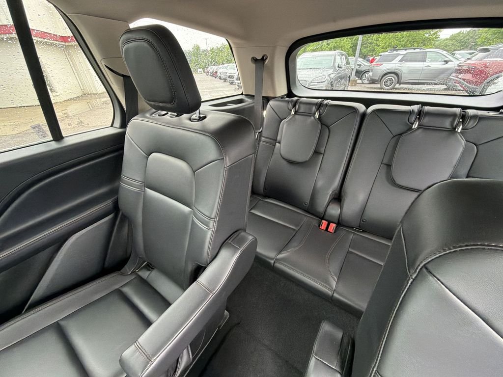 Used 2023 Silver Lincoln Standard image 24