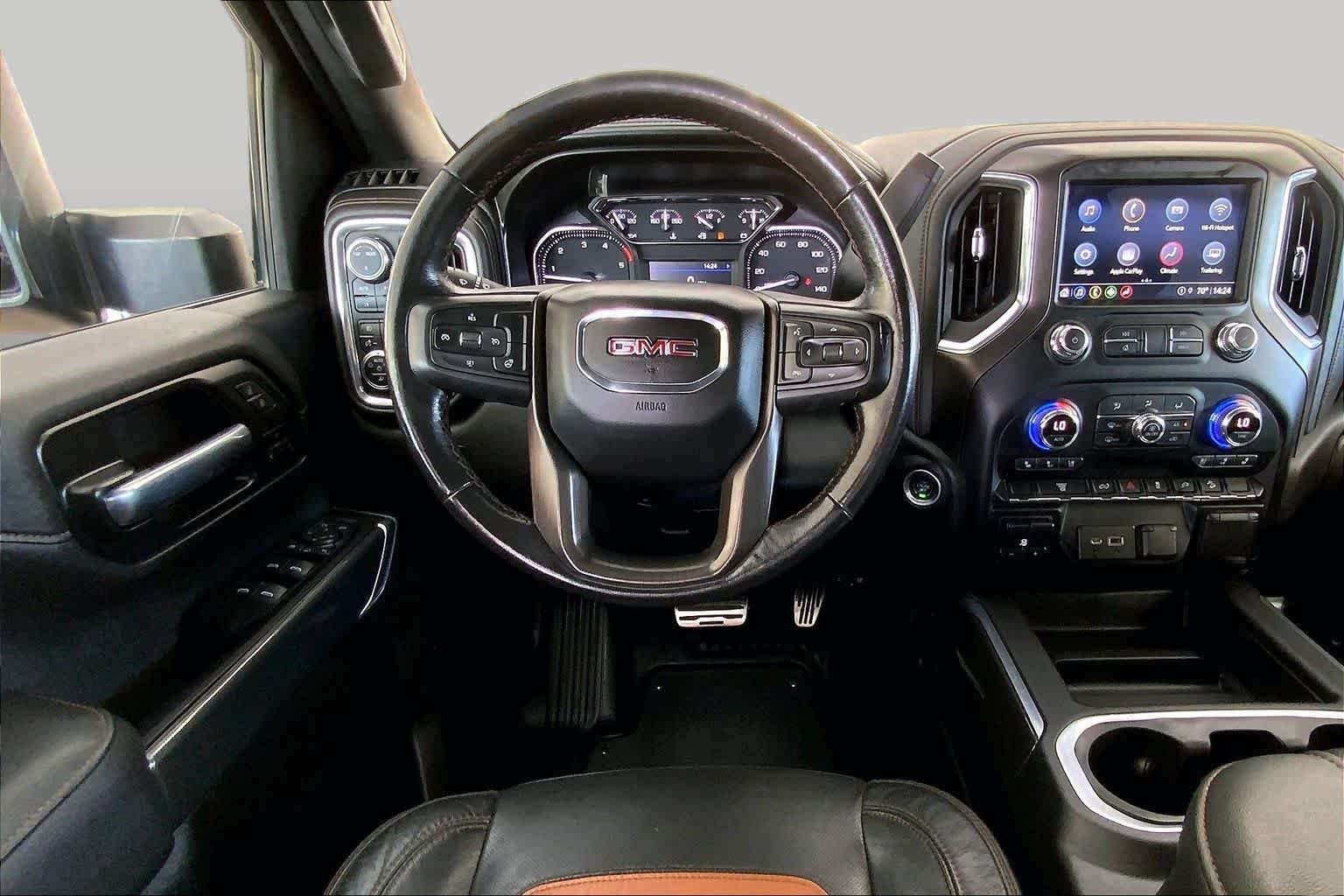 Used 2022 Onyx Black GMC AT4 image 6