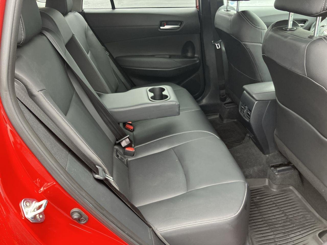 Used 2024 Red (Barcelona Red Metallic) Toyota XLE image 30