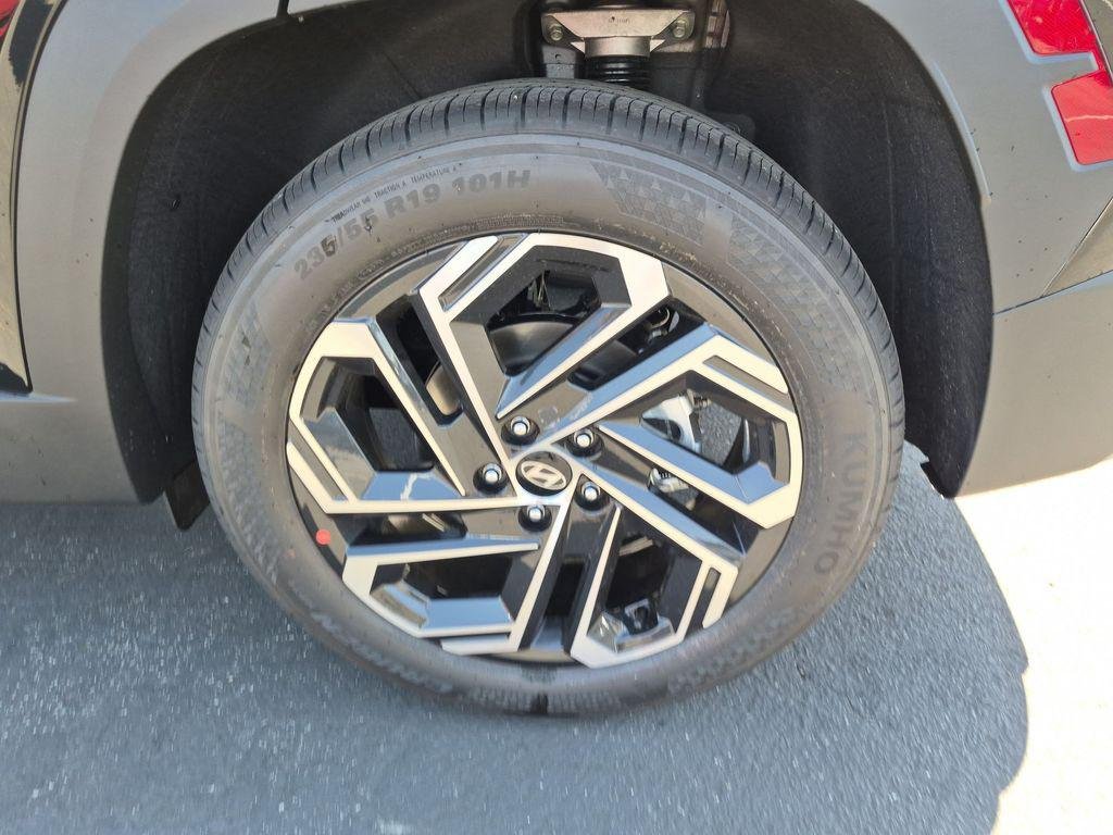 New 2026 Black Hyundai SEL Plus FWD image 11