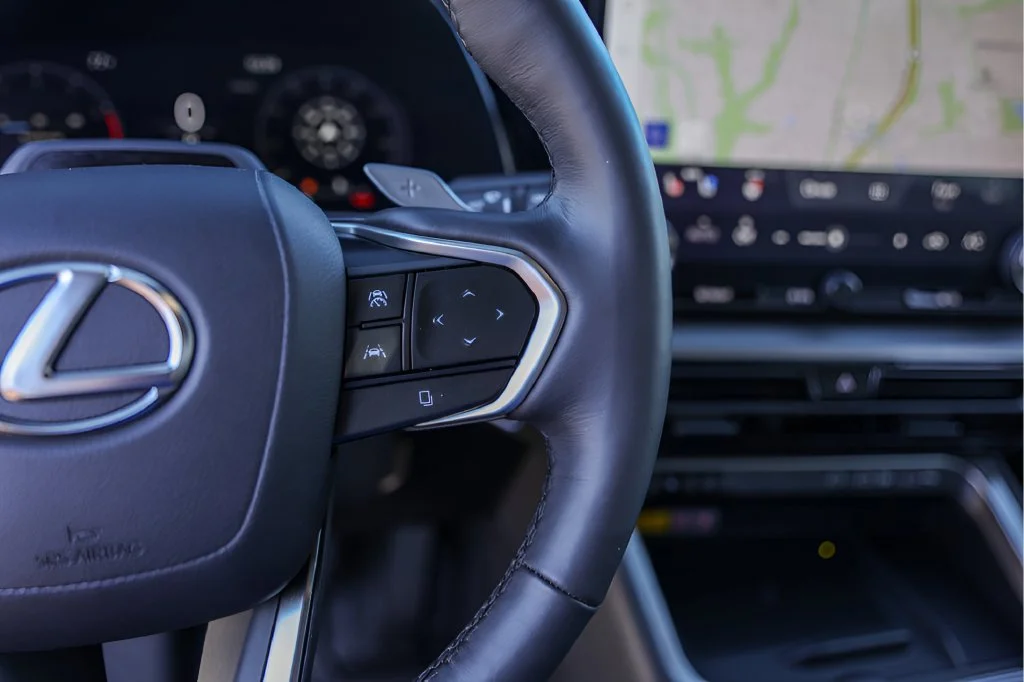 Used 2024 White Lexus 350 Luxury image 15