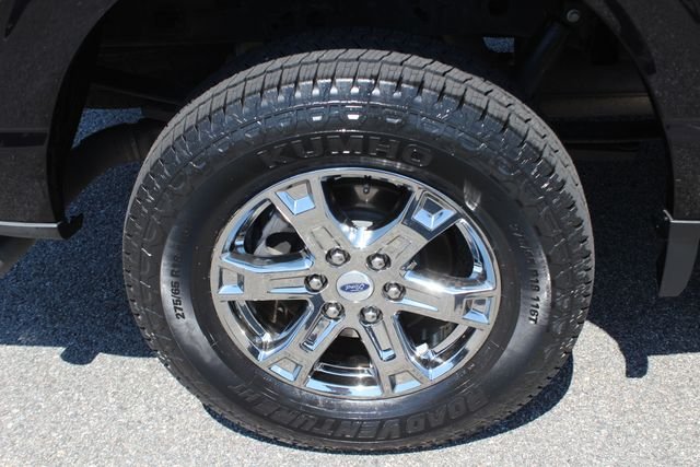 Used 2023 Black Ford Lariat image 37