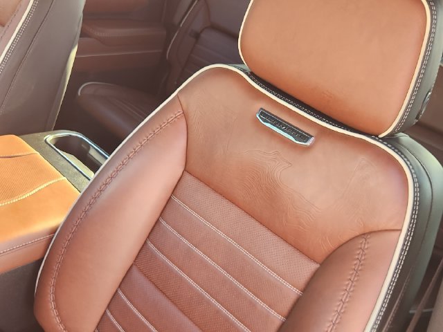 2026 GMC Sierra 3500HD Denali Ultimate - Photo 24