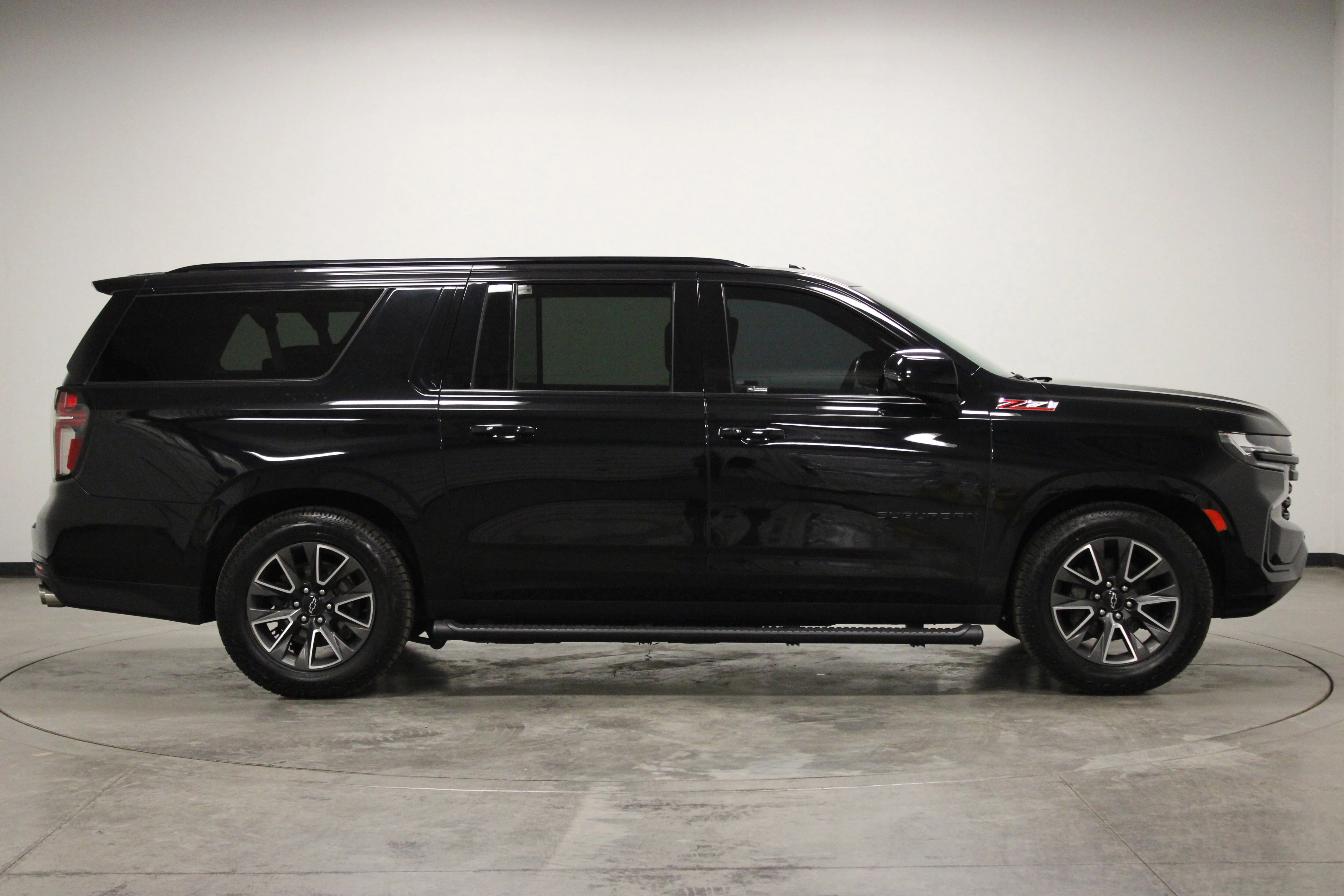 Used 2024 Black Chevrolet Z71 image 9
