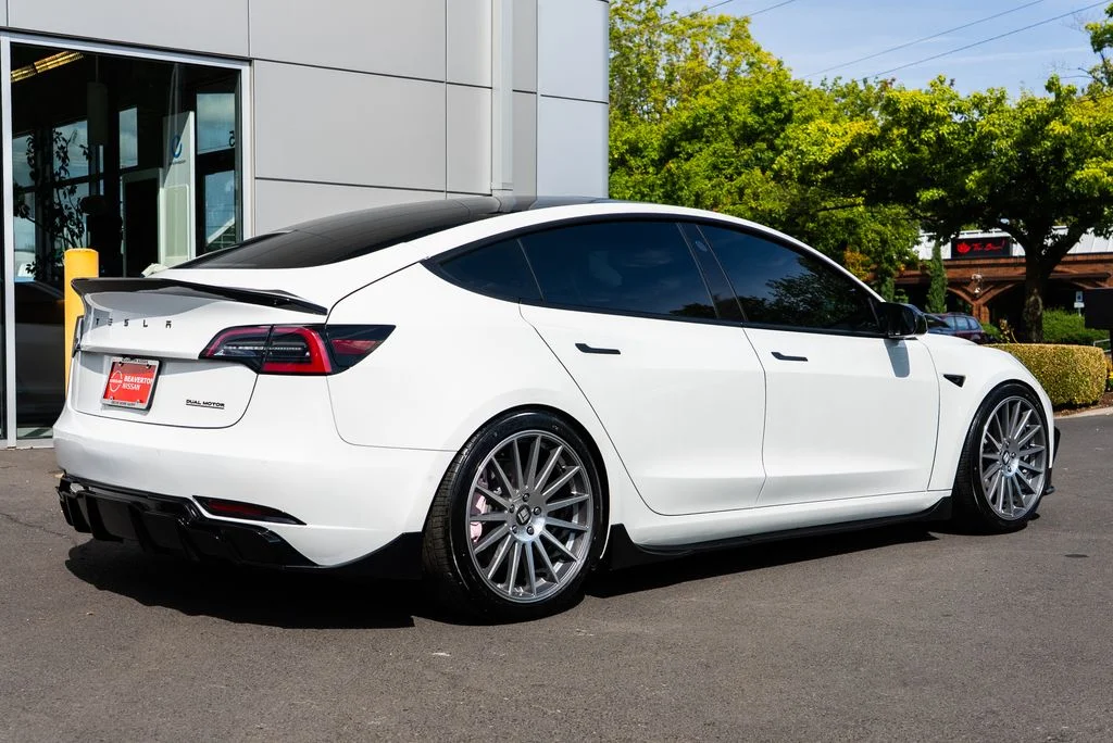 Used 2022 White Tesla Long Range image 6