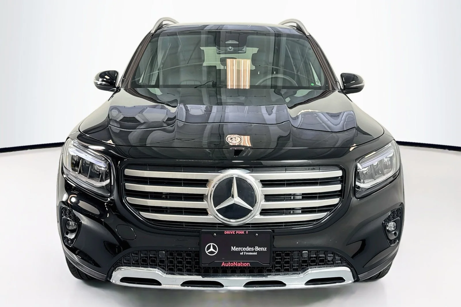 Used 2026 Night Black Mercedes-Benz GLB 250 image 2