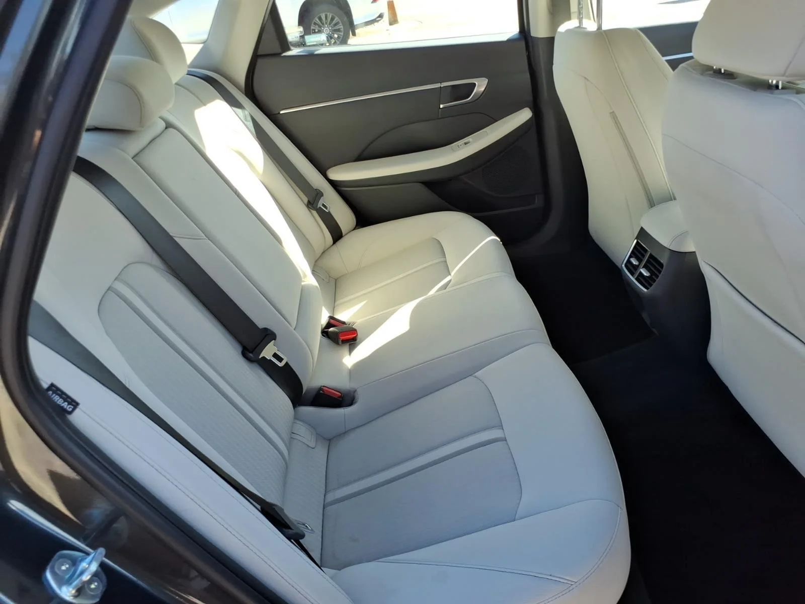 Used 2022 Portofino Gray HYUNDAI  image 26