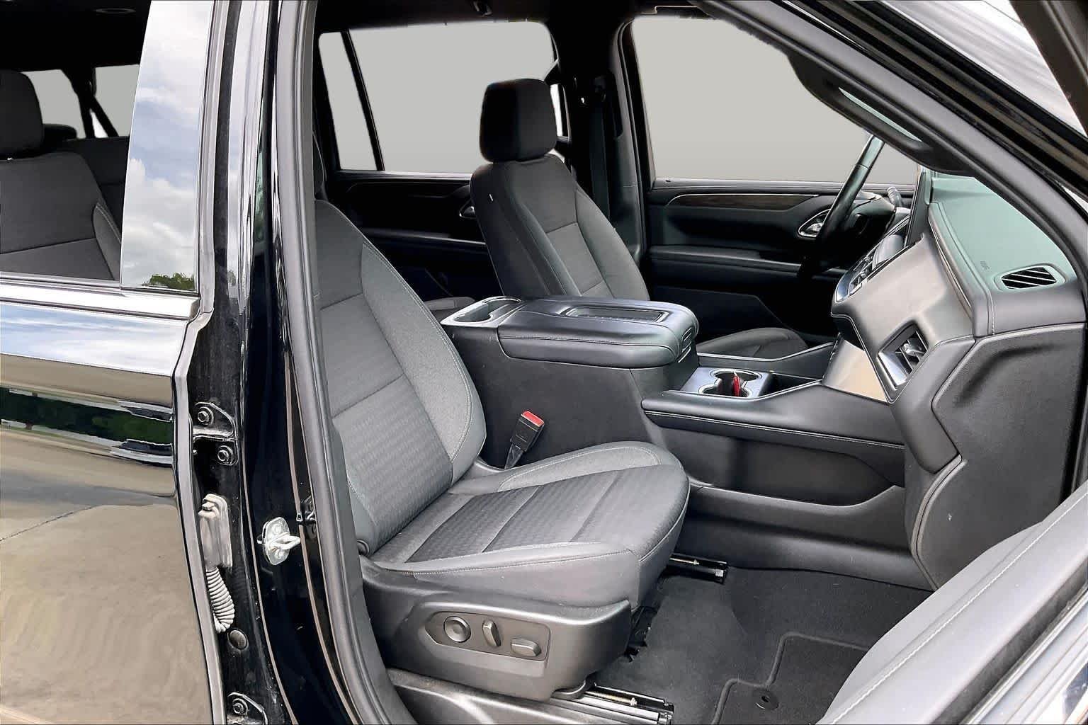 Used 2023 Black Chevrolet LS image 9