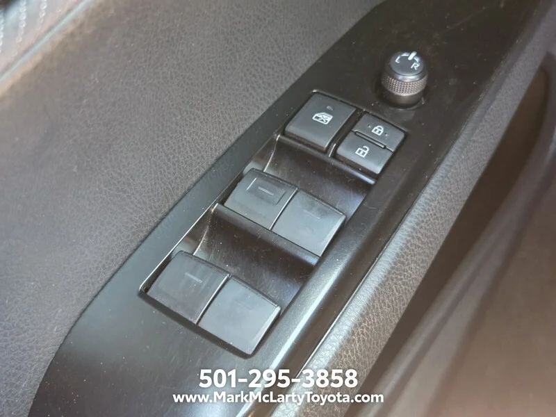 Used 2025 Midnight Black Metallic TOYOTA SE image 23