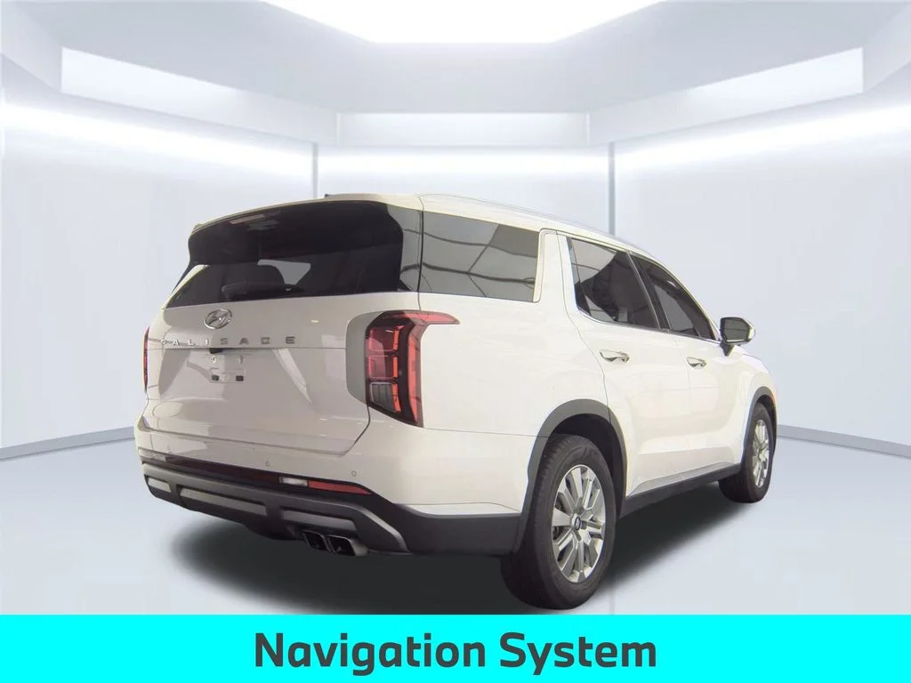 Used 2023 White Hyundai SEL image 2