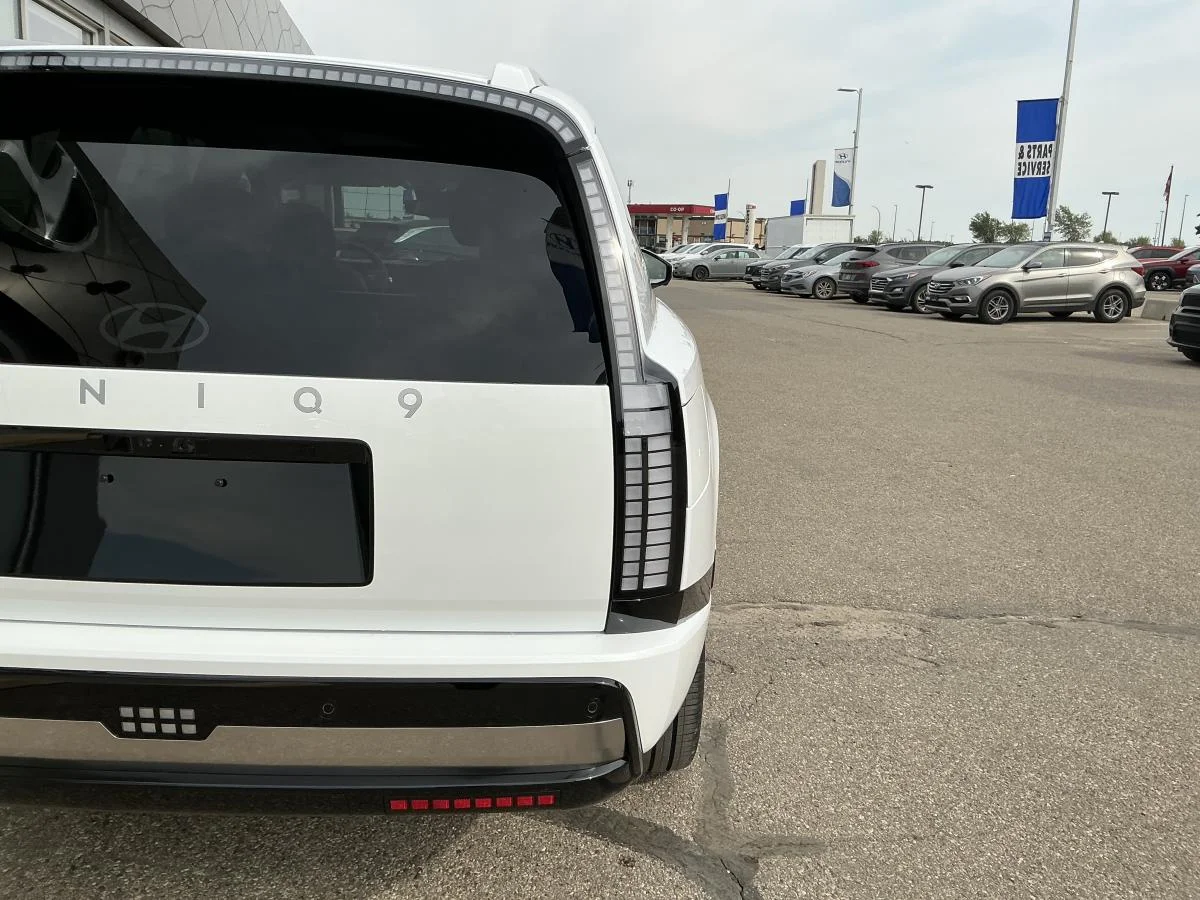New 2026 White Hyundai Preferred image 41