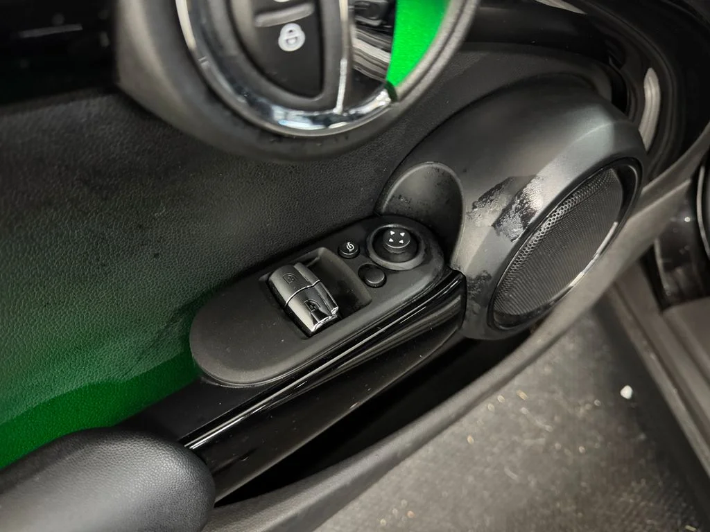 Used 2019 Black MINI Signature image 18