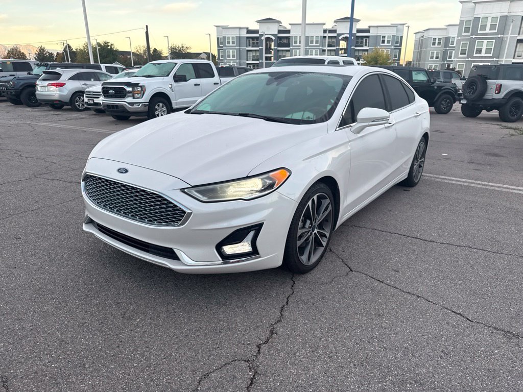 Used 2019 White Platinum Clearcoat Metallic Ford Titanium image 16