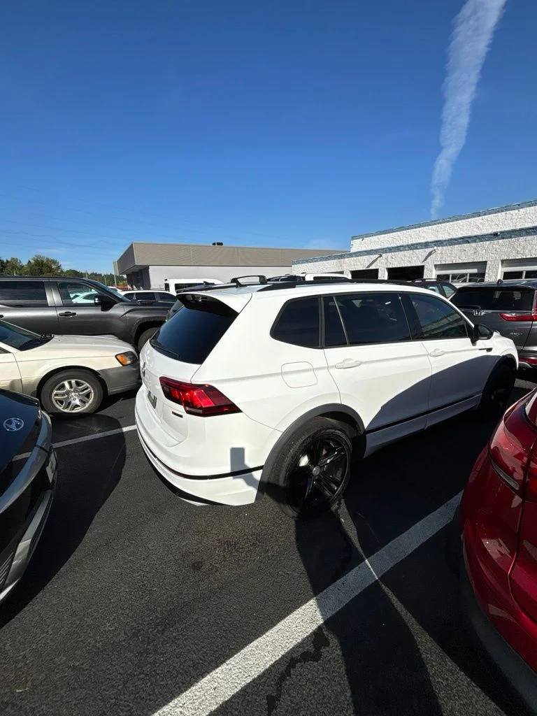 Used 2019 White Volkswagen 2.0T SEL R-Line image 5