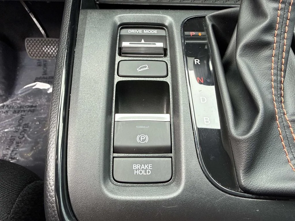 Used 2024  Honda Sport image 33
