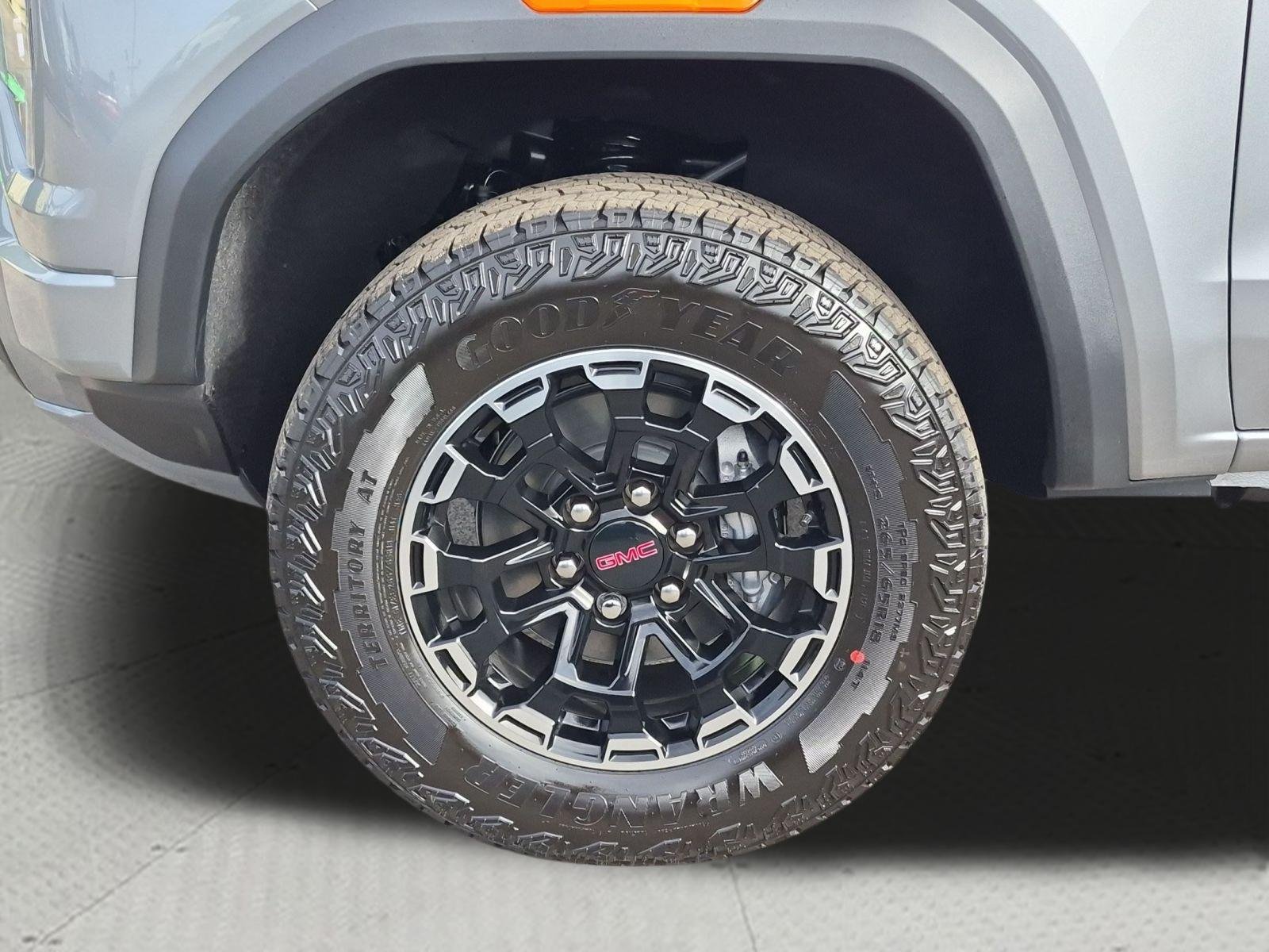 2026 GMC Canyon AT4 - Photo 31