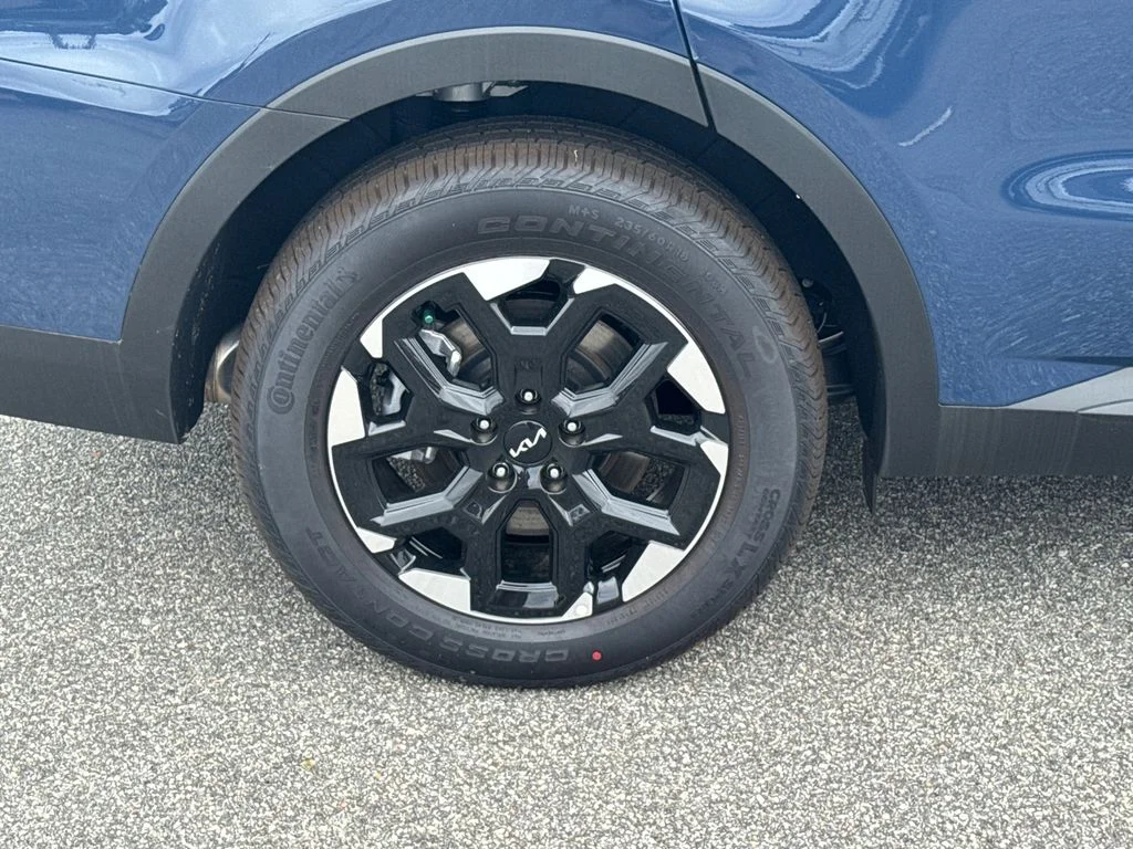 2025 Kia Sorento S - Photo 17
