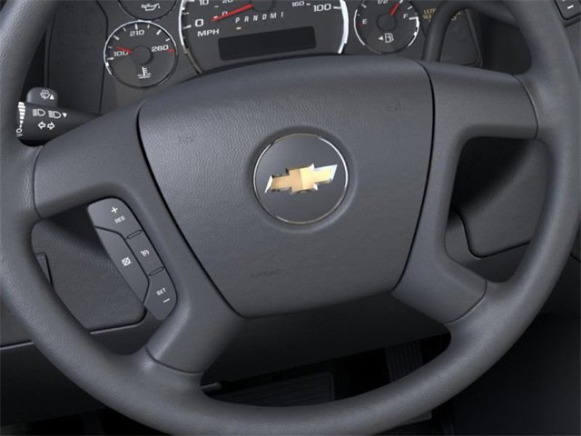New 2025 Summit White Chevrolet 1WT image 19