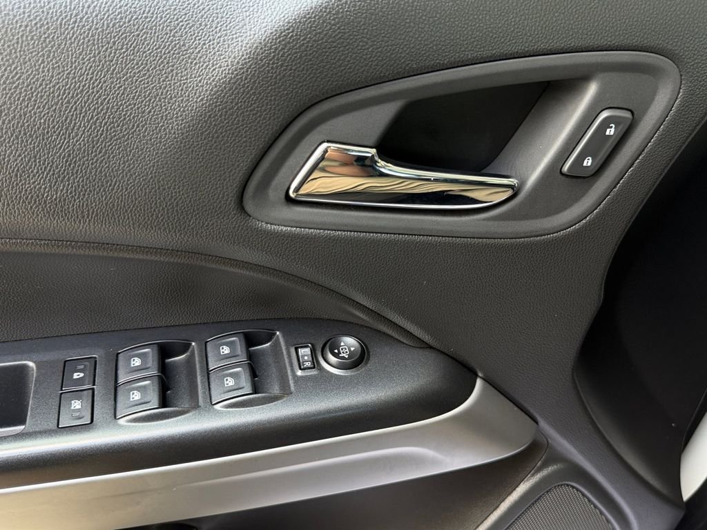 Used 2021 White Chevrolet ZR2 image 28