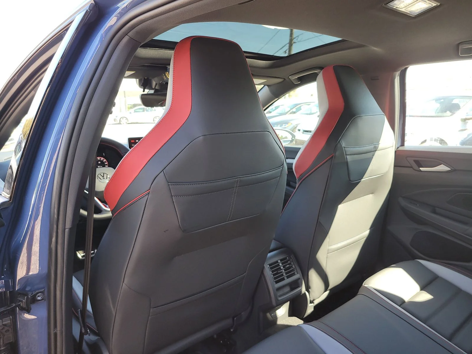 New 2026 Slate Blue Metallic Volkswagen 2.0T SE image 13