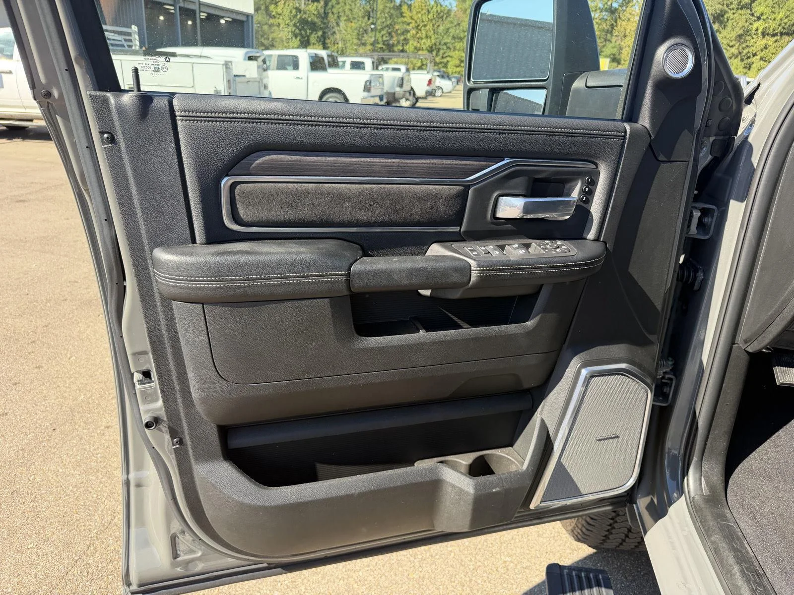 Used 2026 Ceramic Gray Clearcoat Ram Laramie image 17