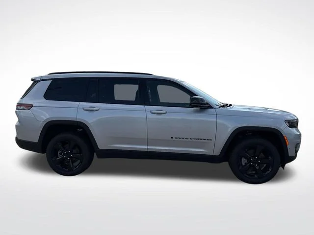 New 2025 Silver Jeep Limited image 24