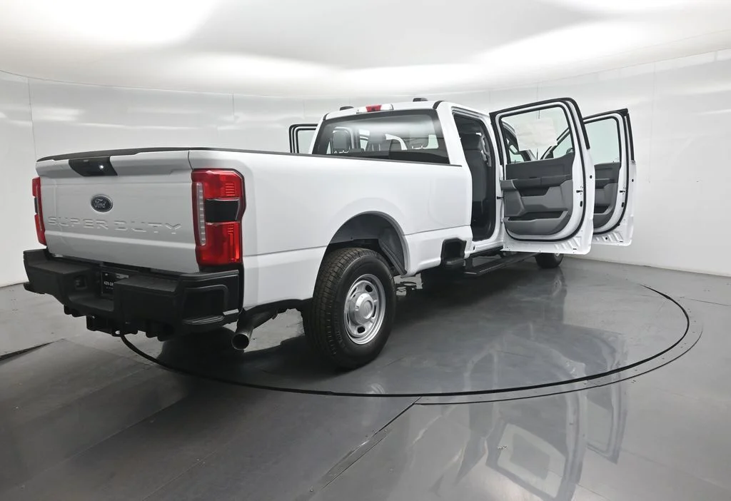 New 2026 White Ford XL image 4