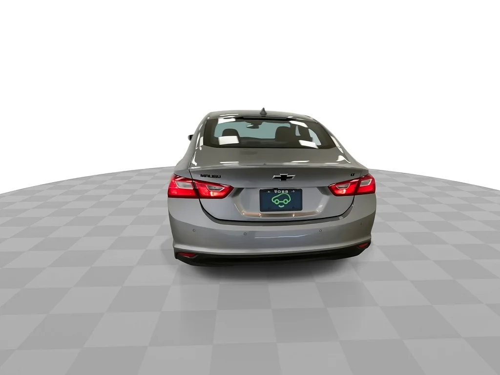 Used 2024 GRAY Chevrolet LT image 9