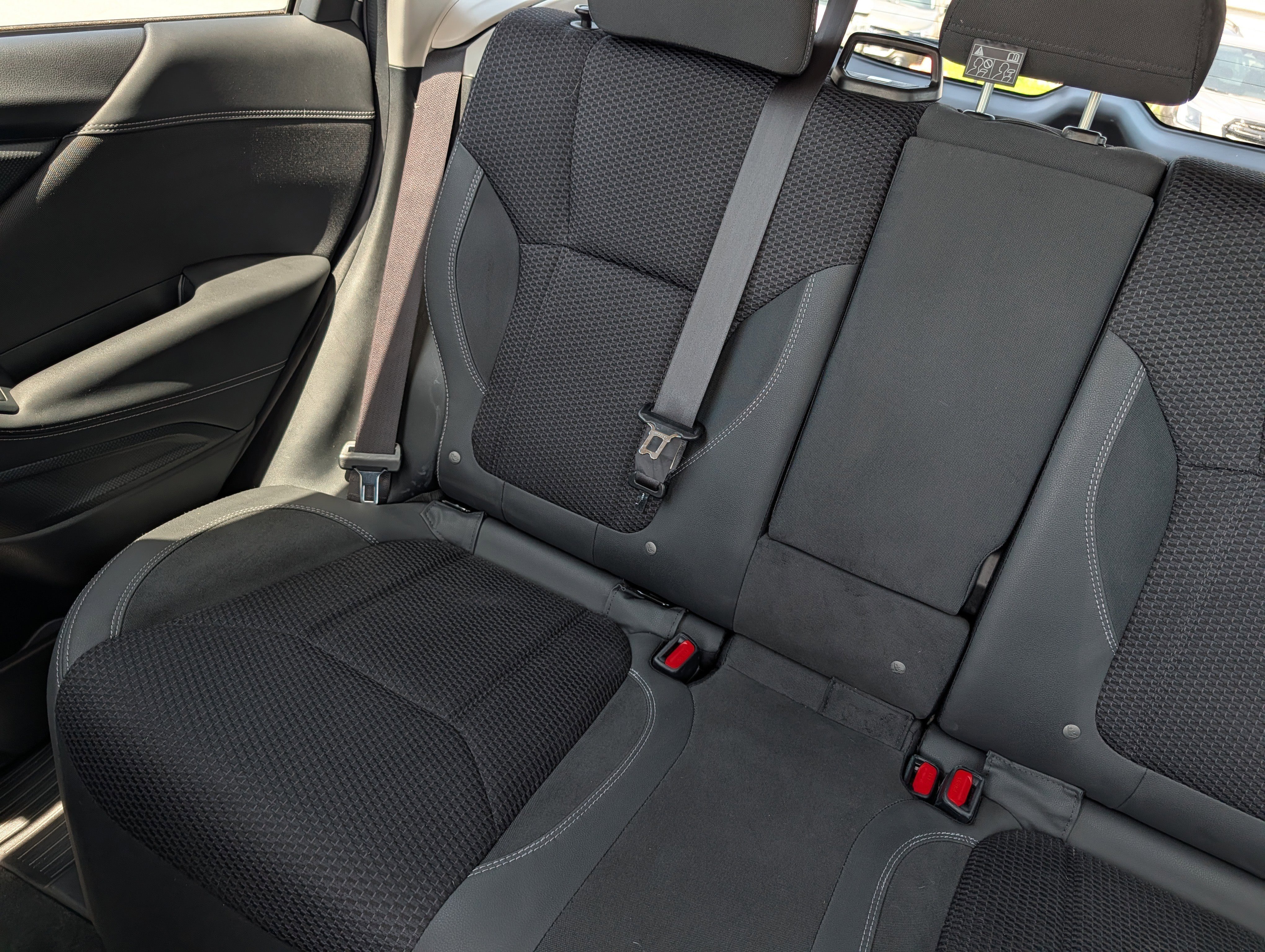 Used 2022 Crystal White Pearl Subaru Premium image 12