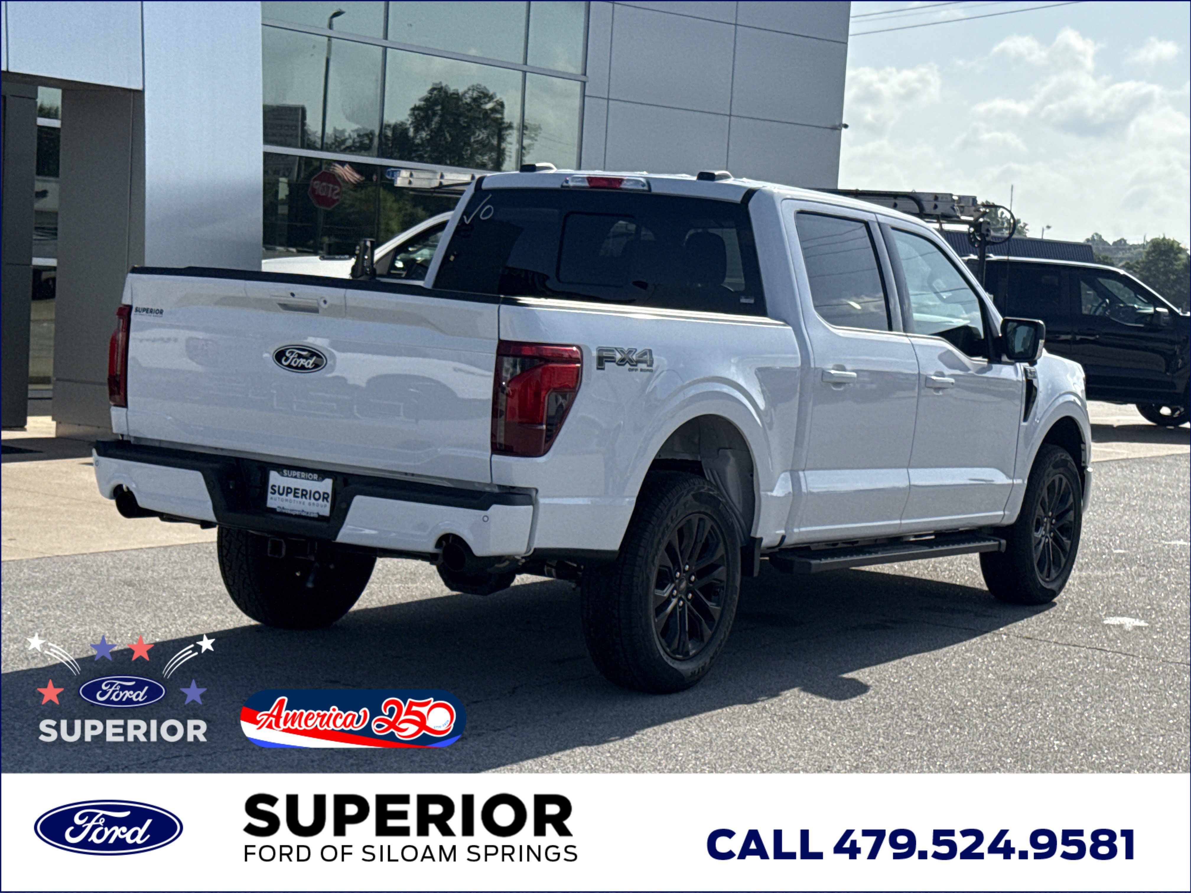New 2026 Oxford White Ford XLT image 2