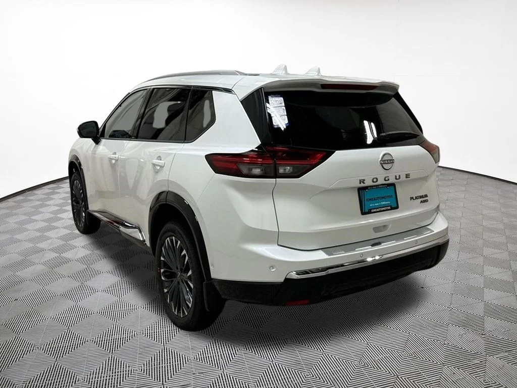 2026 Nissan Rogue Platinum - Photo 13