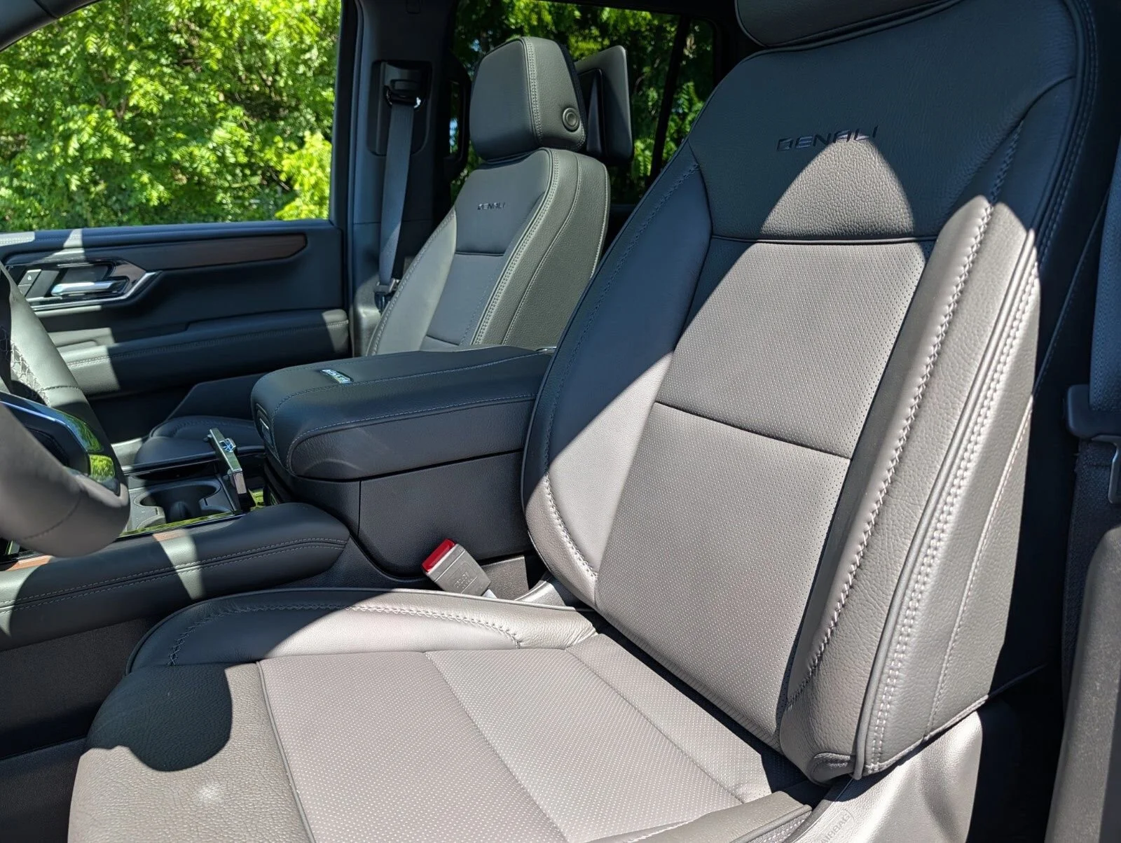 New 2026 Downpour Metallic GMC Denali image 26