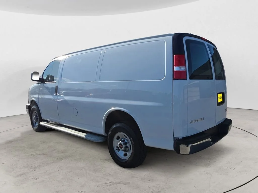 Used 2024 Summit White GMC Work Van image 3