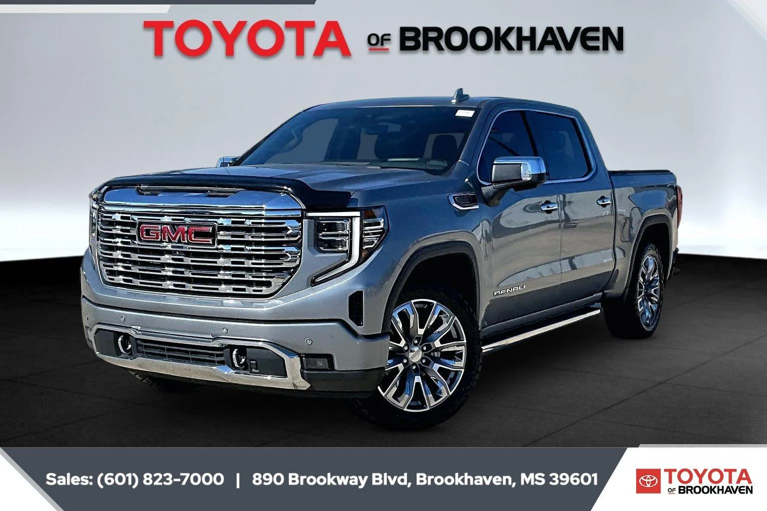 Used 2023 Sterling Metallic GMC Denali image 10