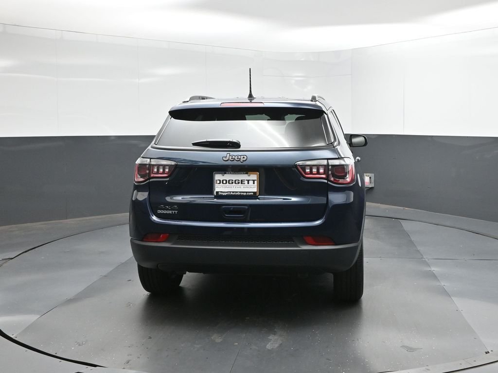 New 2026 Fathom Blue Pearl Coat Jeep Latitude image 5
