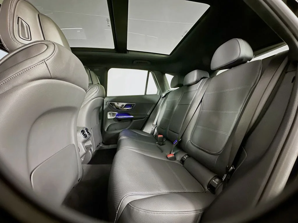 Used 2026 Black Mercedes-Benz GLC 300 image 25