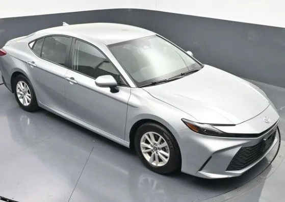 Used 2025 Silver Toyota LE image 16