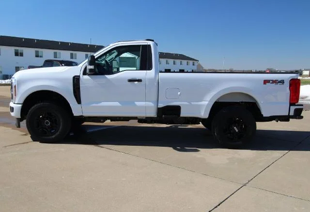 New 2026 Oxford White Ford F-350® XL image 14