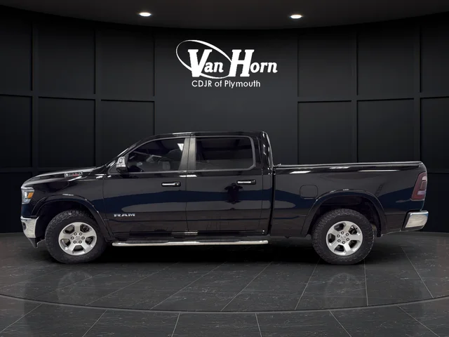 Used 2022 Diamond Black Crystal Pearlcoat Ram Laramie image 4