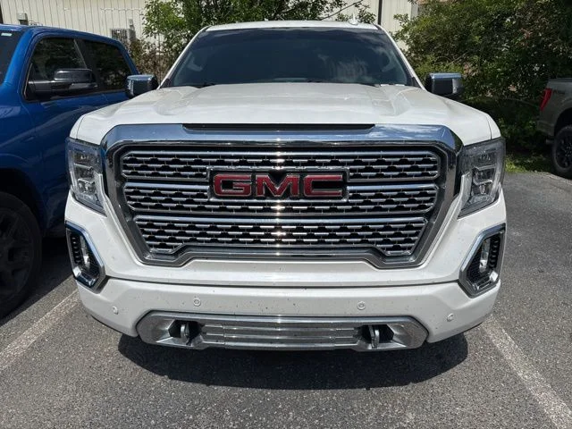 Used 2020 White GMC Denali image 6