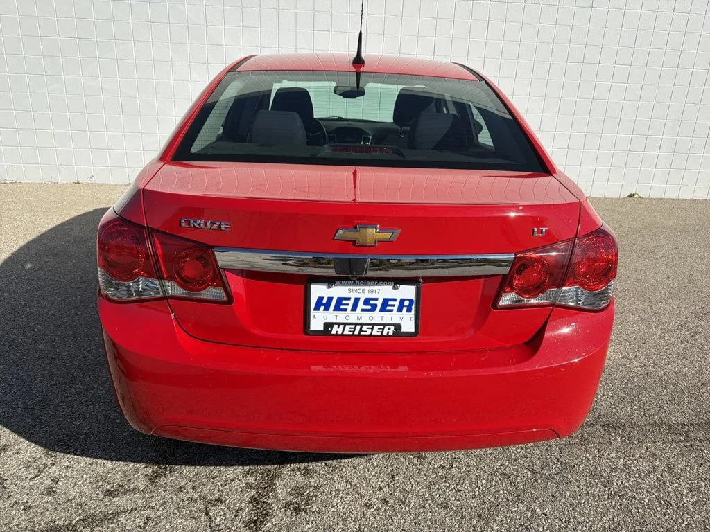 Used 2014 Red Chevrolet 1LT image 12