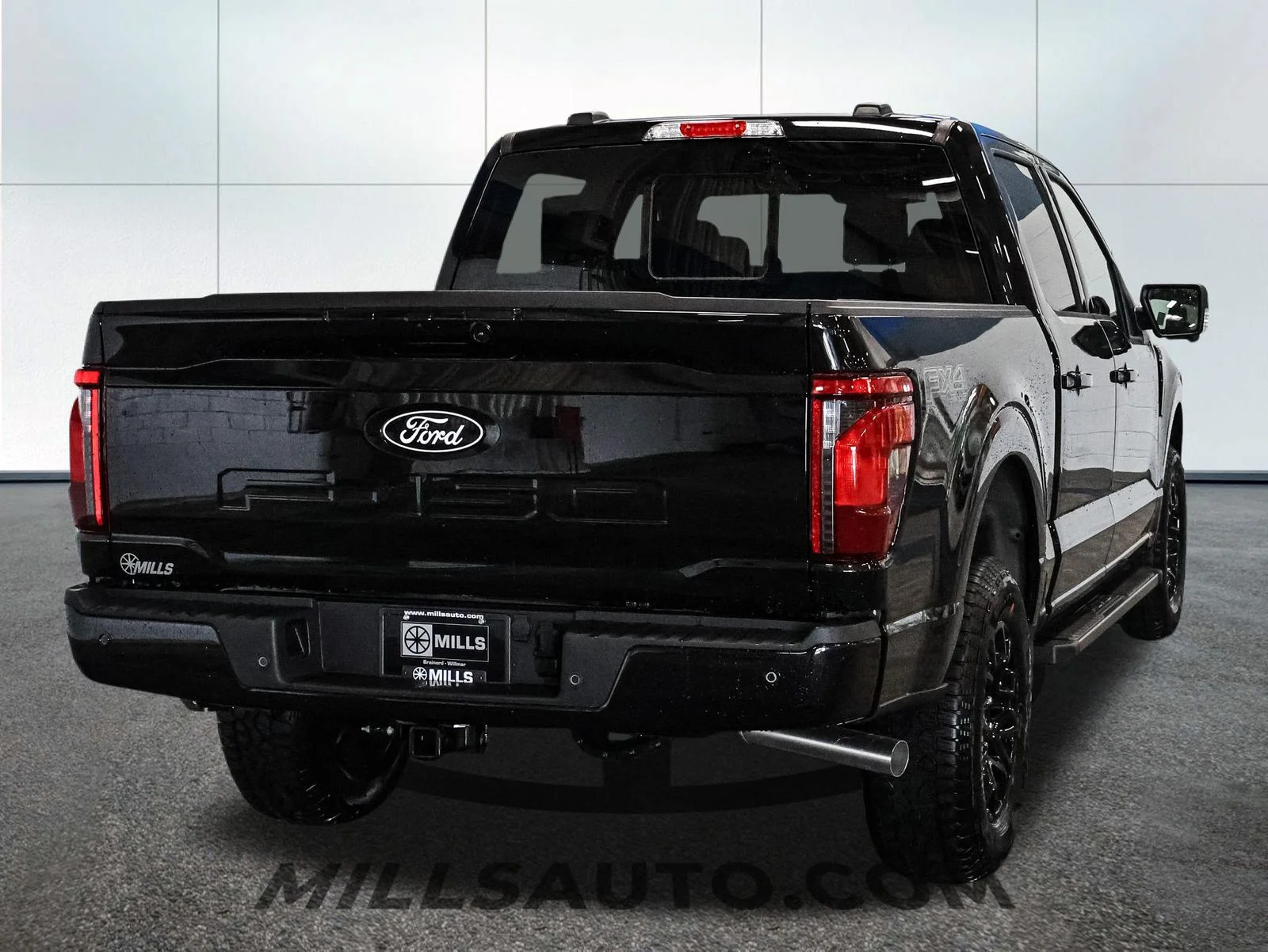 New 2026 Agate Black Metallic Ford XLT image 7