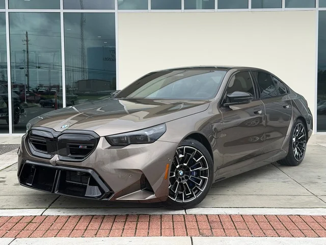 2027 BMW M5 Base
