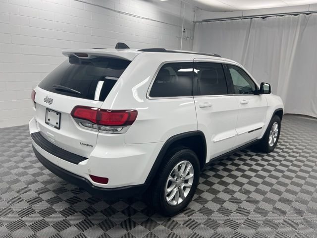 Used 2021 White Jeep Laredo E image 5